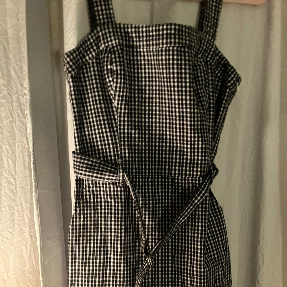 Hollister- picnic mini fitted dress